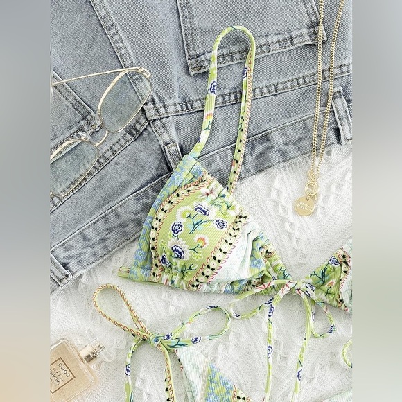 Green Pattern Bikini - Picture 2 of 4